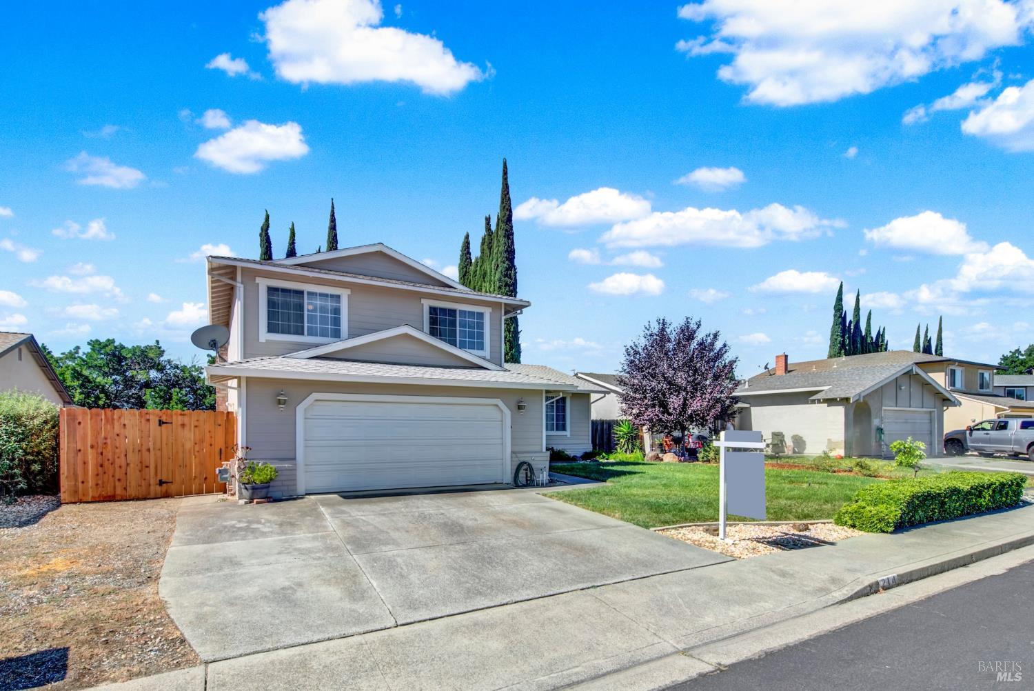 214 Gentry Circle Vacaville CA 95687