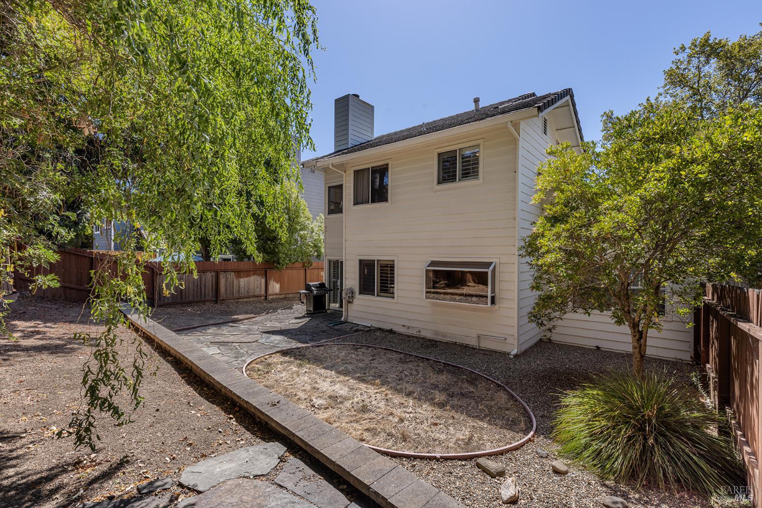 20 Winestone Court Napa CA 94558
