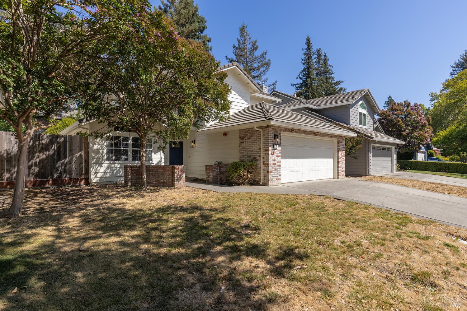 20 Winestone Court Napa CA 94558