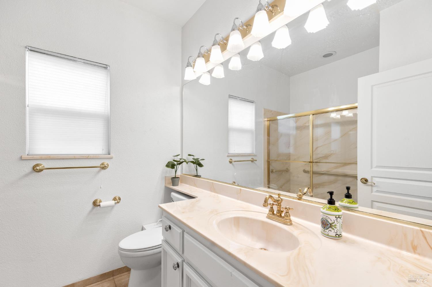 220 Mandarin Circle Vacaville CA 95687