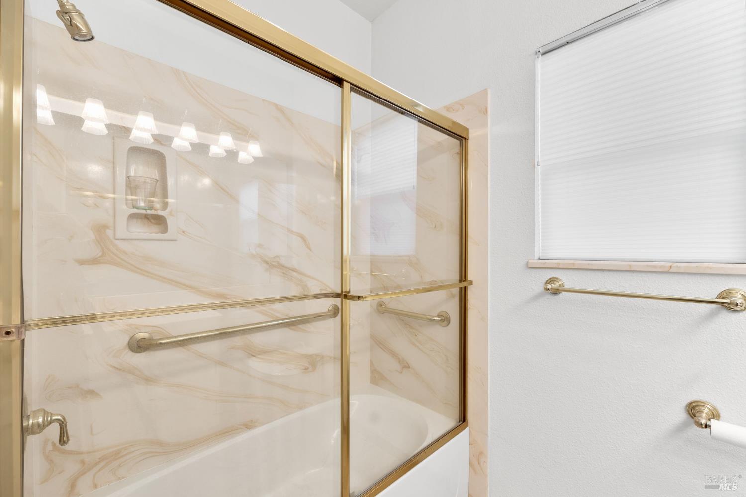 220 Mandarin Circle Vacaville CA 95687
