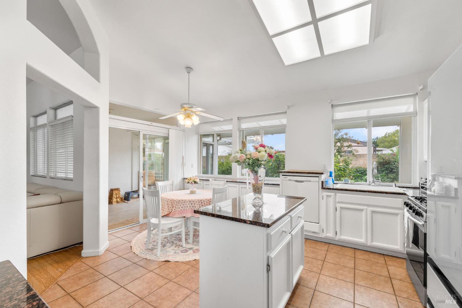 220 Mandarin Circle Vacaville CA 95687