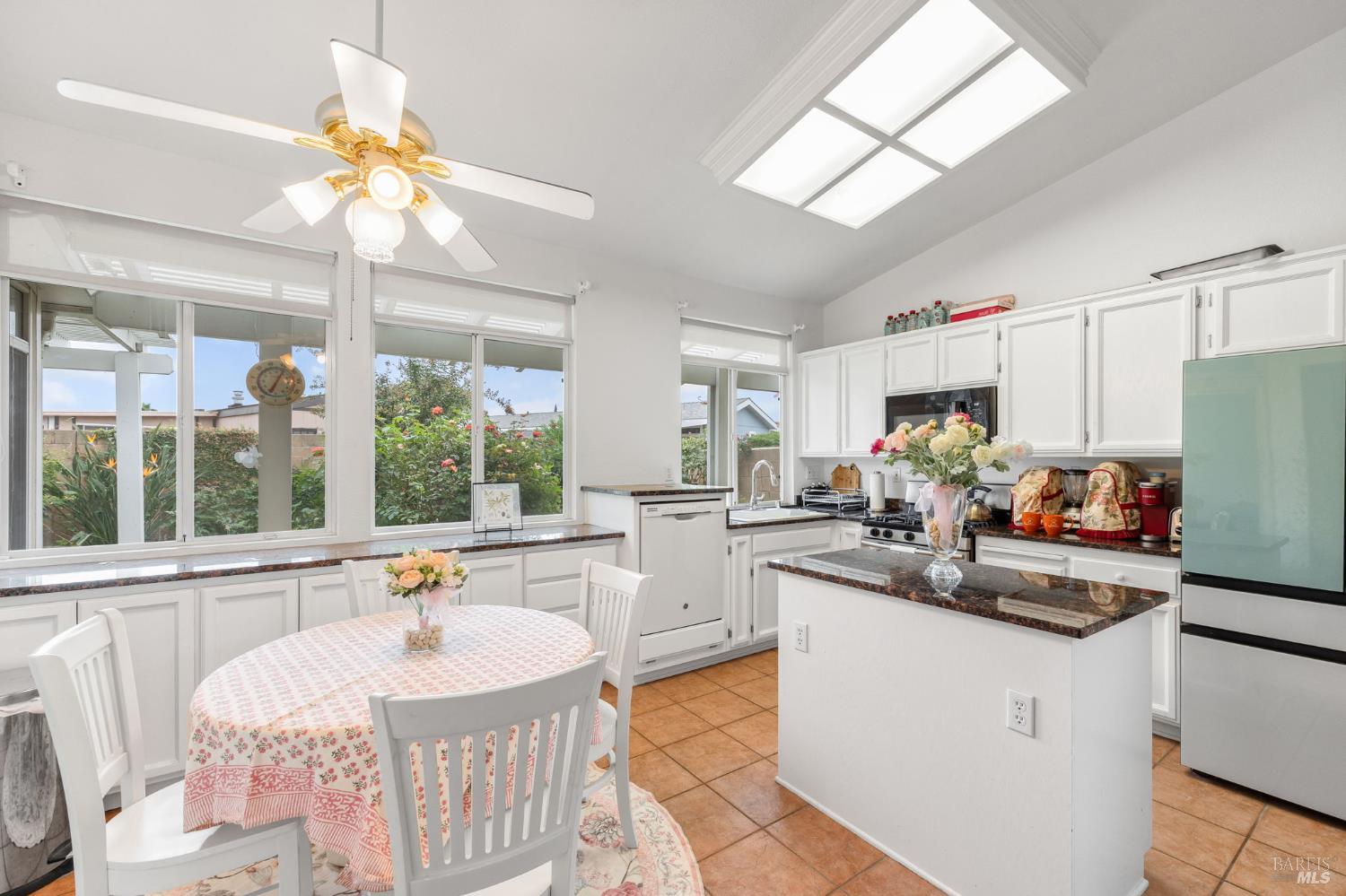 220 Mandarin Circle Vacaville CA 95687