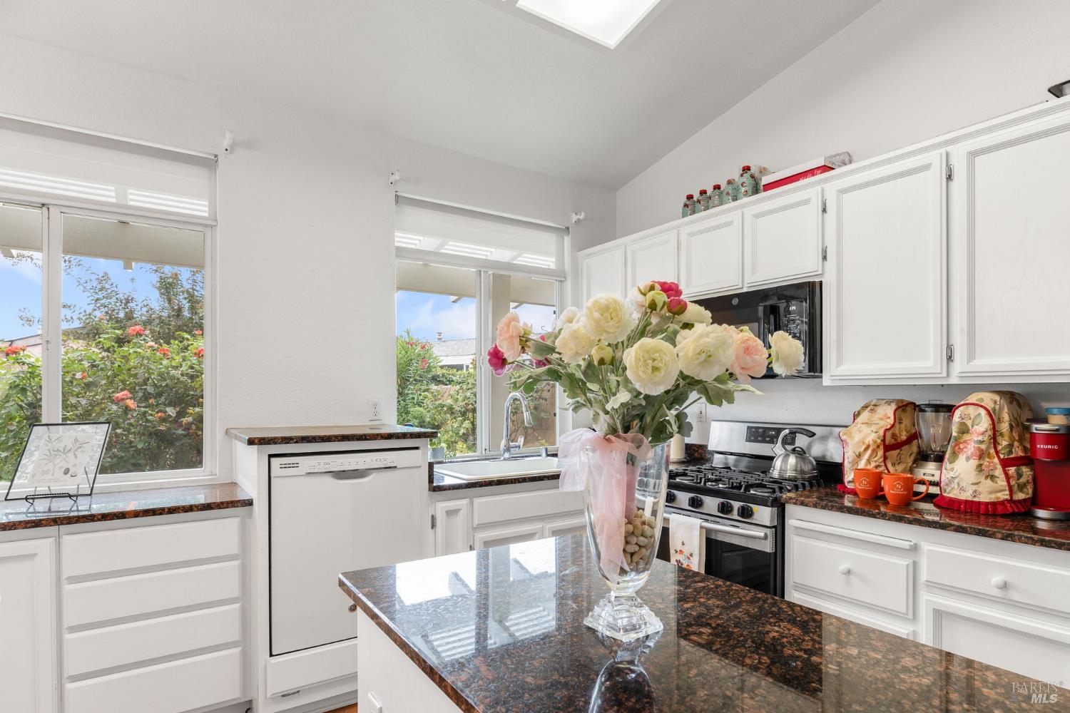 220 Mandarin Circle Vacaville CA 95687