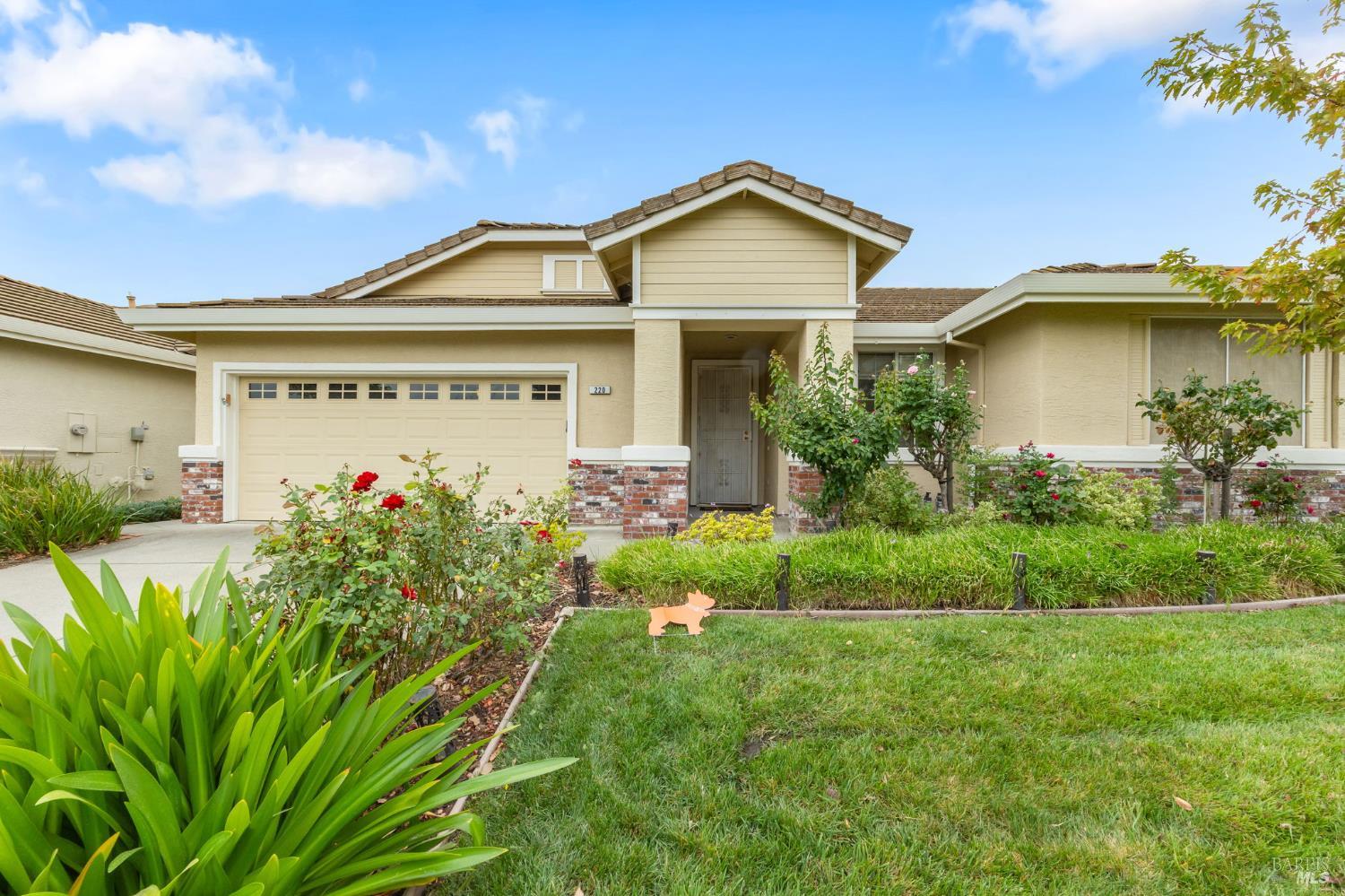 220 Mandarin Circle Vacaville CA 95687