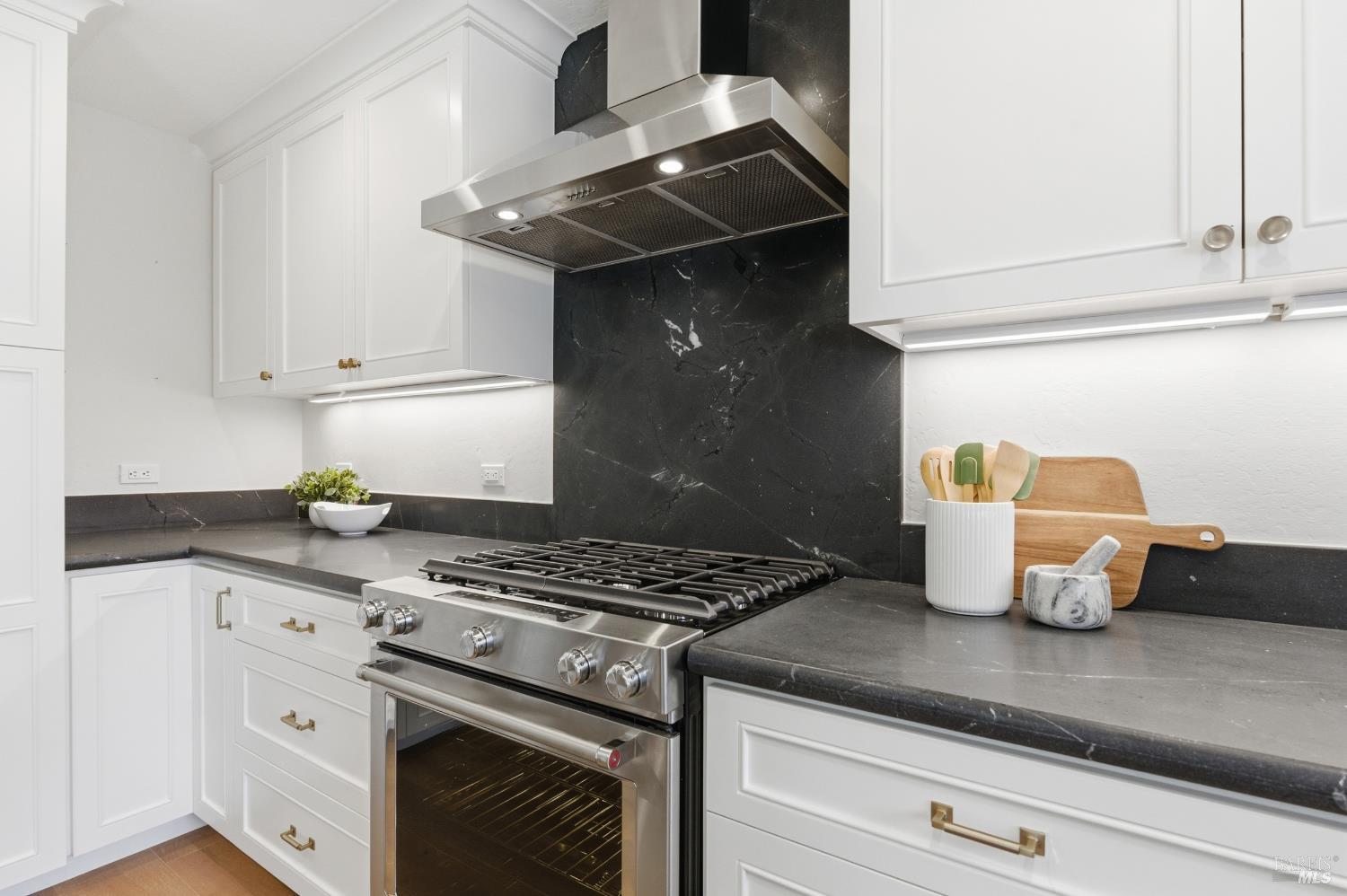 1830 Spring Mountain Road St. Helena CA 94574