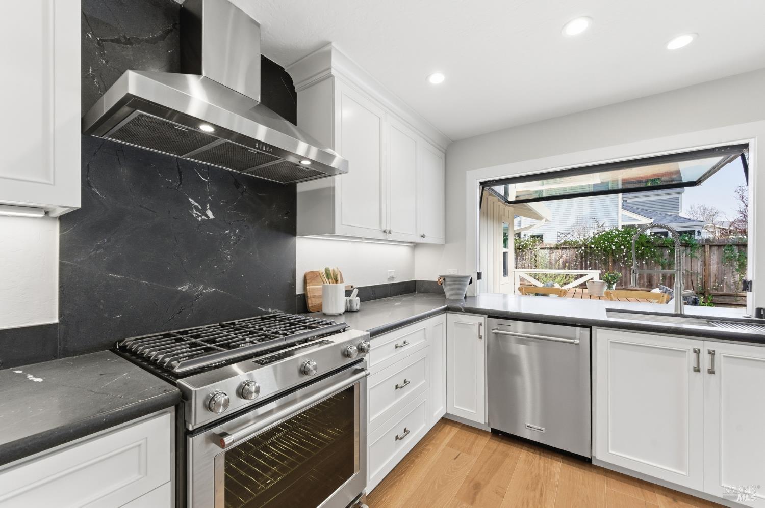 1830 Spring Mountain Road St. Helena CA 94574