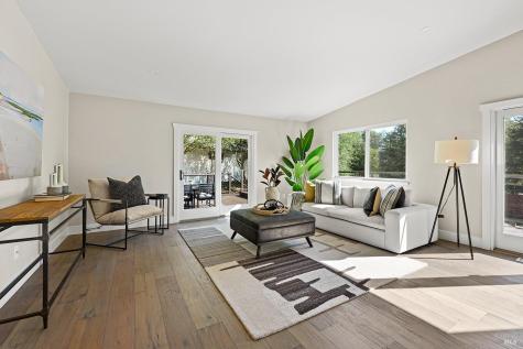210 Burgundy Road Healdsburg CA 95448