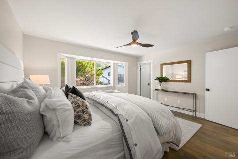 210 Burgundy Road Healdsburg CA 95448