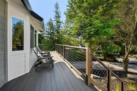 210 Burgundy Road Healdsburg CA 95448