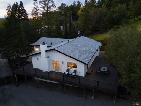 210 Burgundy Road Healdsburg CA 95448