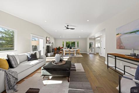 210 Burgundy Road Healdsburg CA 95448
