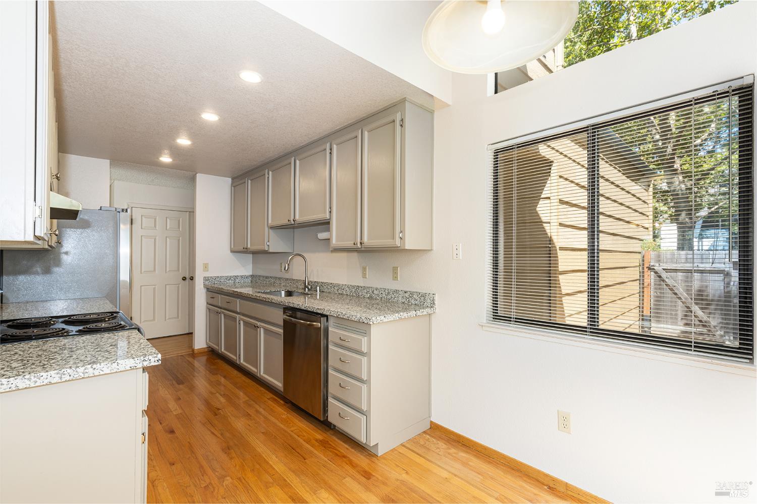 554 March Avenue Healdsburg CA 95448