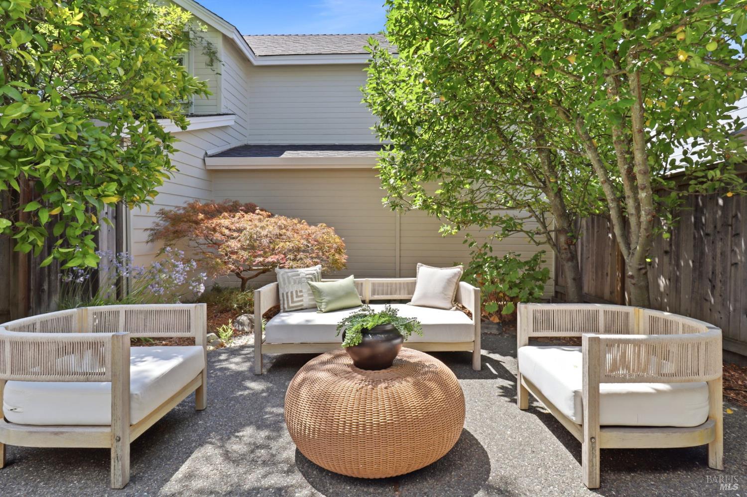 195 Ignacio Valley Circle Novato CA 94949