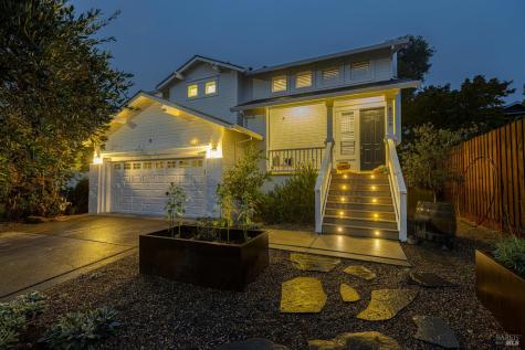 8006 Manor Court Rohnert Park CA 94928