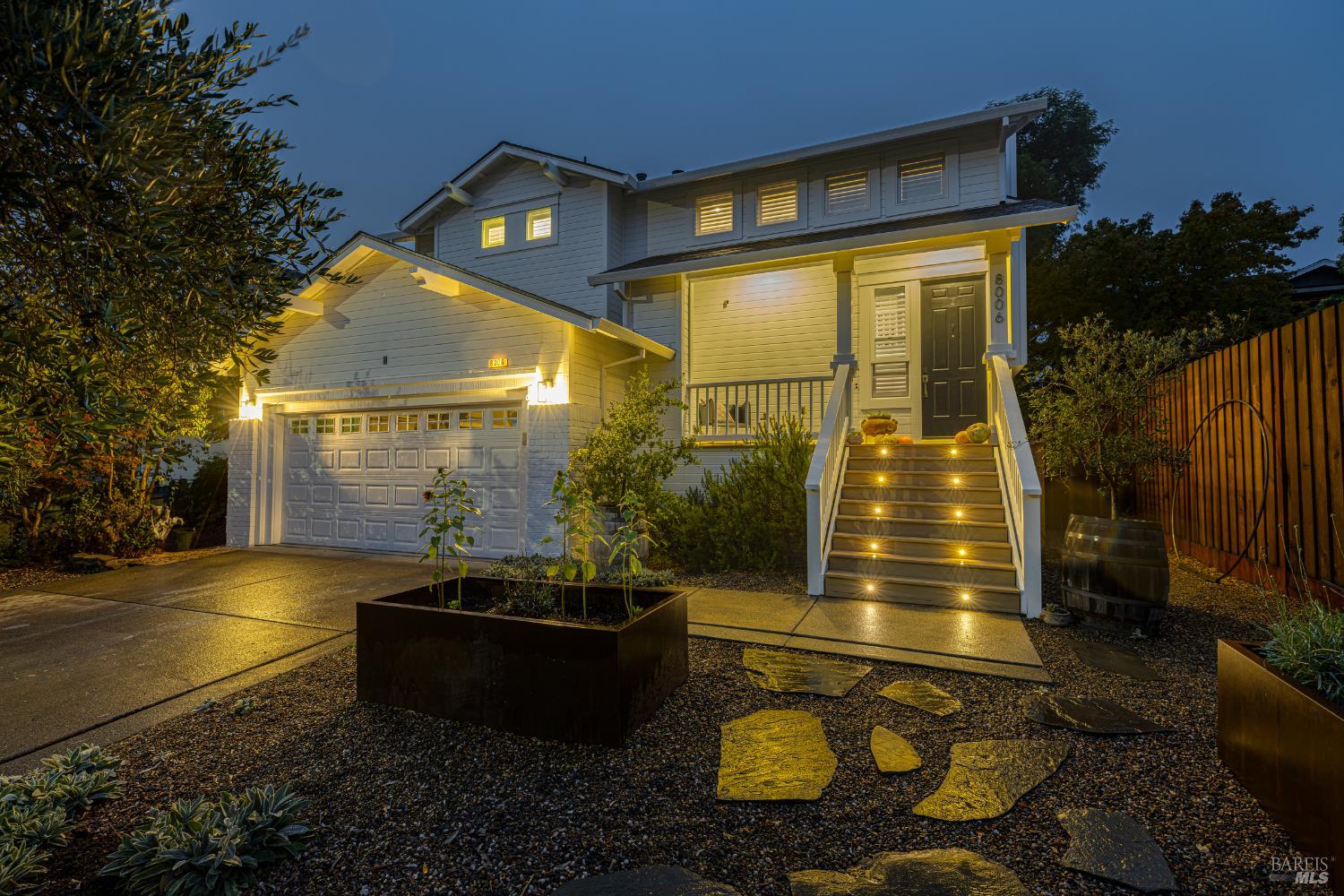 8006 Manor Court Rohnert Park CA 94928