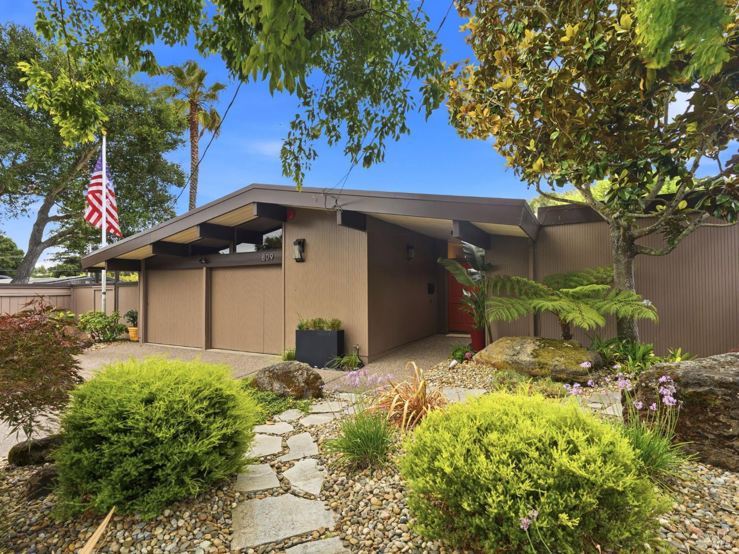 809 Flaxberry Lane San Rafael CA 94903