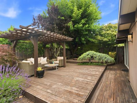 809 Flaxberry Lane San Rafael CA 94903