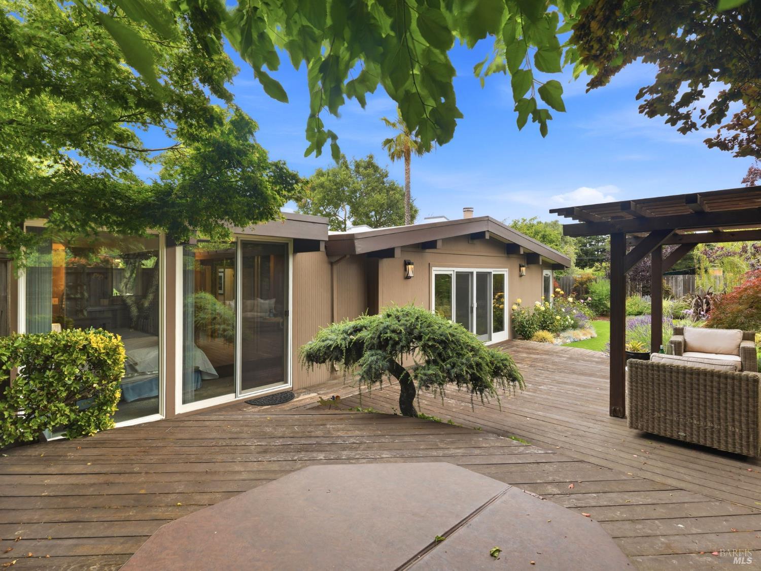 809 Flaxberry Lane San Rafael CA 94903
