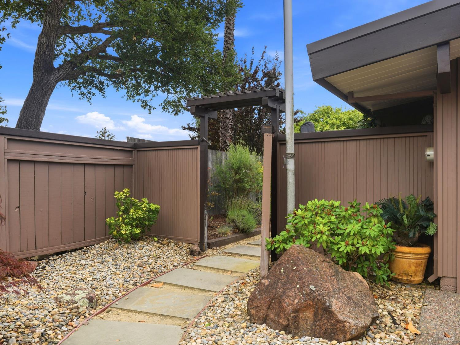 809 Flaxberry Lane San Rafael CA 94903