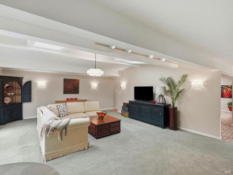 809 Flaxberry Lane San Rafael CA 94903