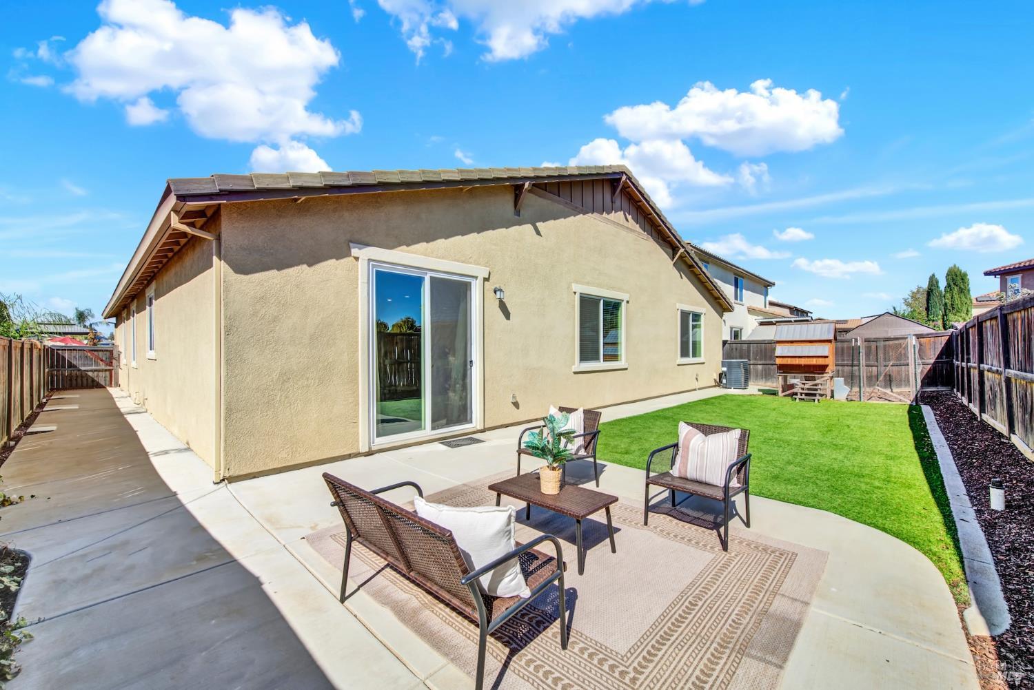 1680 Gold Street Dixon CA 95620