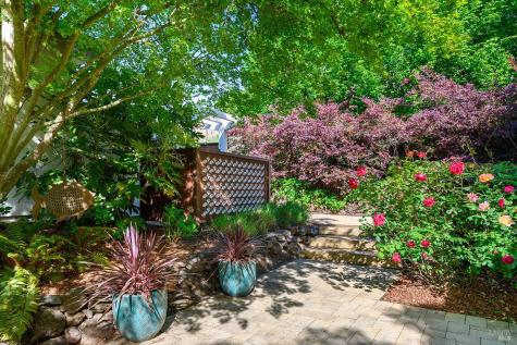 3696 Newbury Court Santa Rosa CA 95404