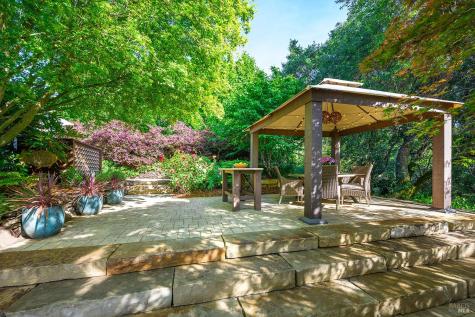 3696 Newbury Court Santa Rosa CA 95404