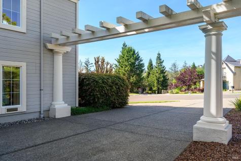 3696 Newbury Court Santa Rosa CA 95404
