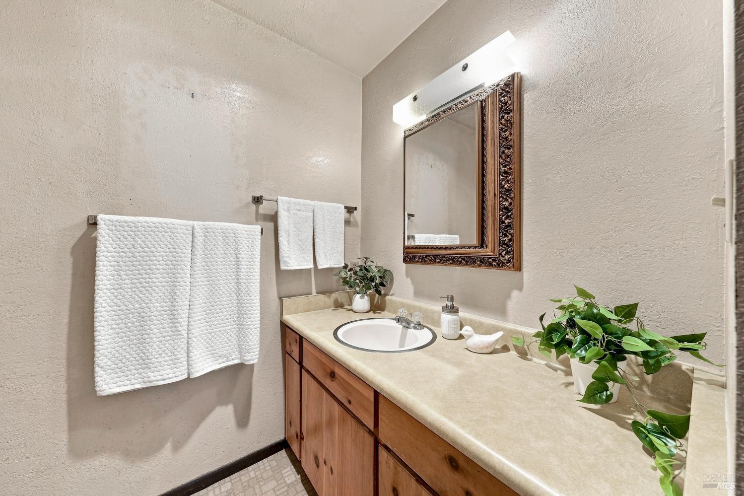13350 Venus Village Clearlake Oaks CA 95423