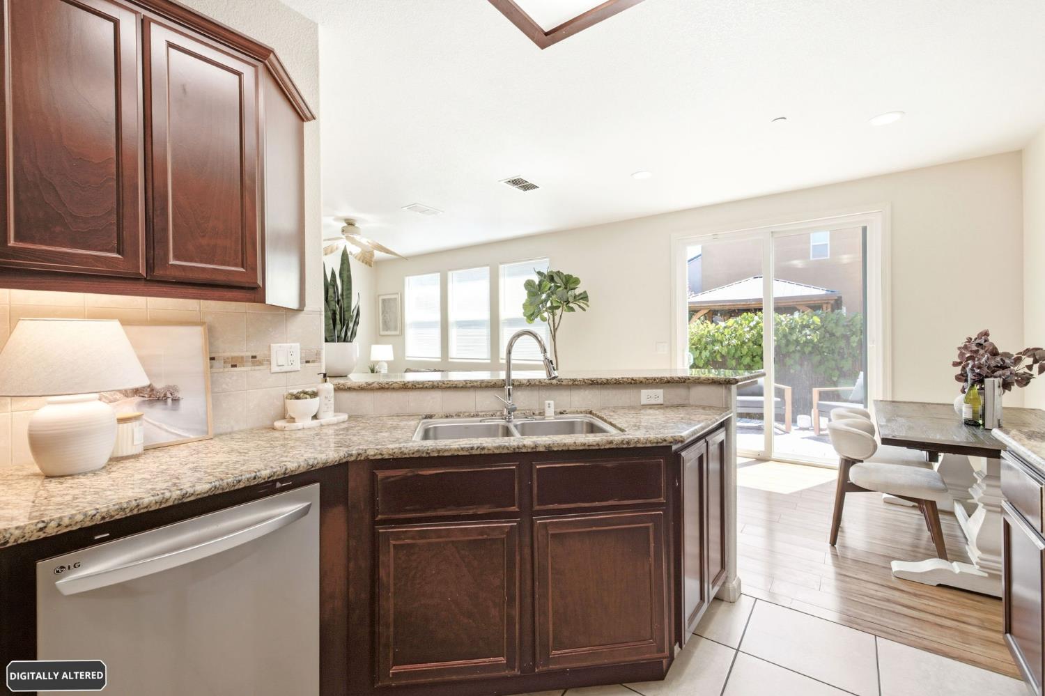 7461 Hither Way Sacramento CA 95822
