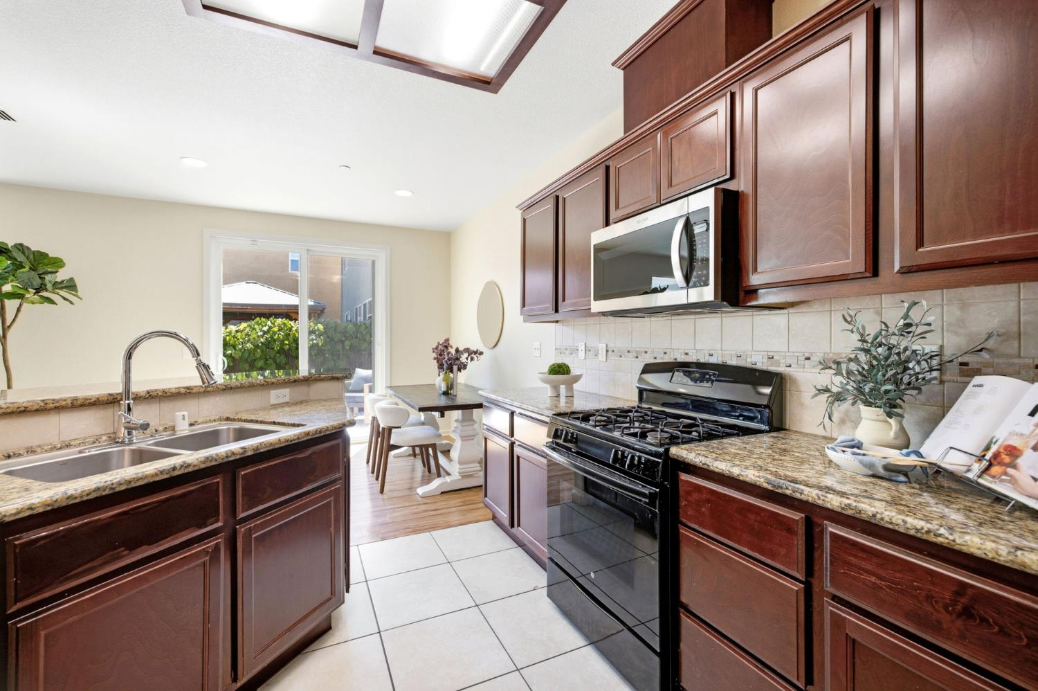 7461 Hither Way Sacramento CA 95822