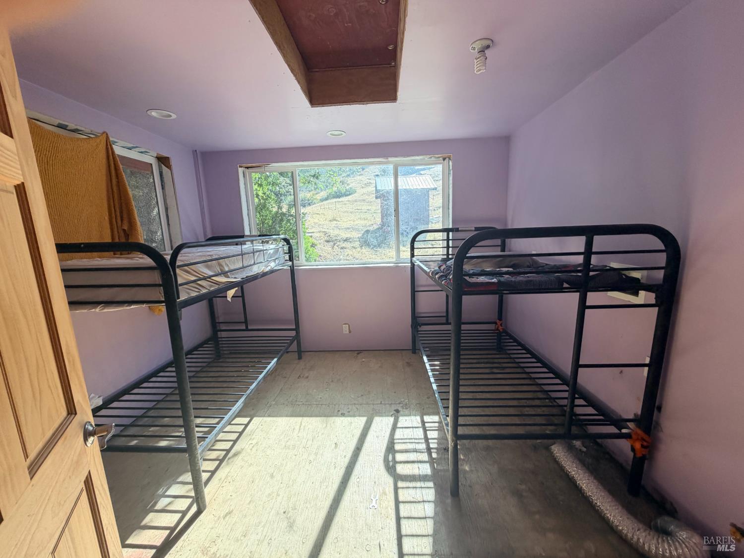 1950 Bunim Road Leggett CA 95585
