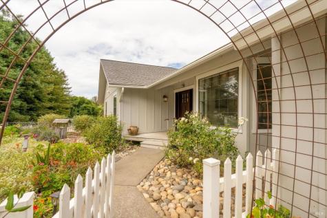 426 King Road Petaluma CA 94952