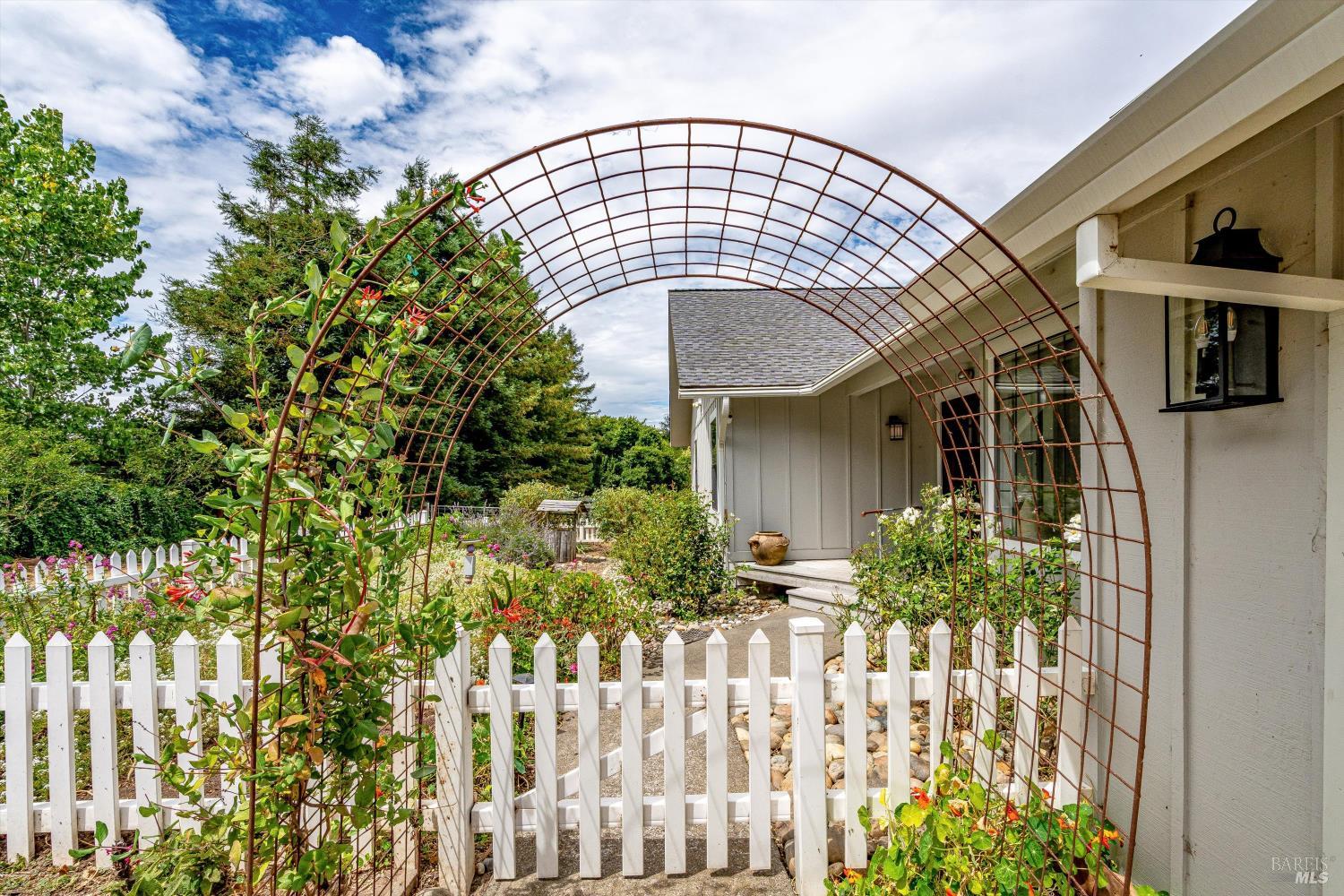 426 King Road Petaluma CA 94952