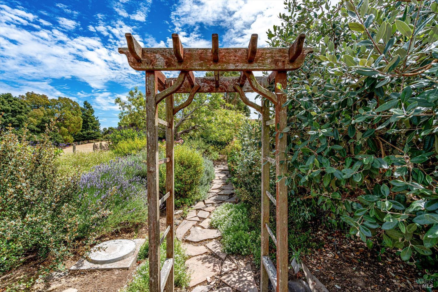 426 King Road Petaluma CA 94952