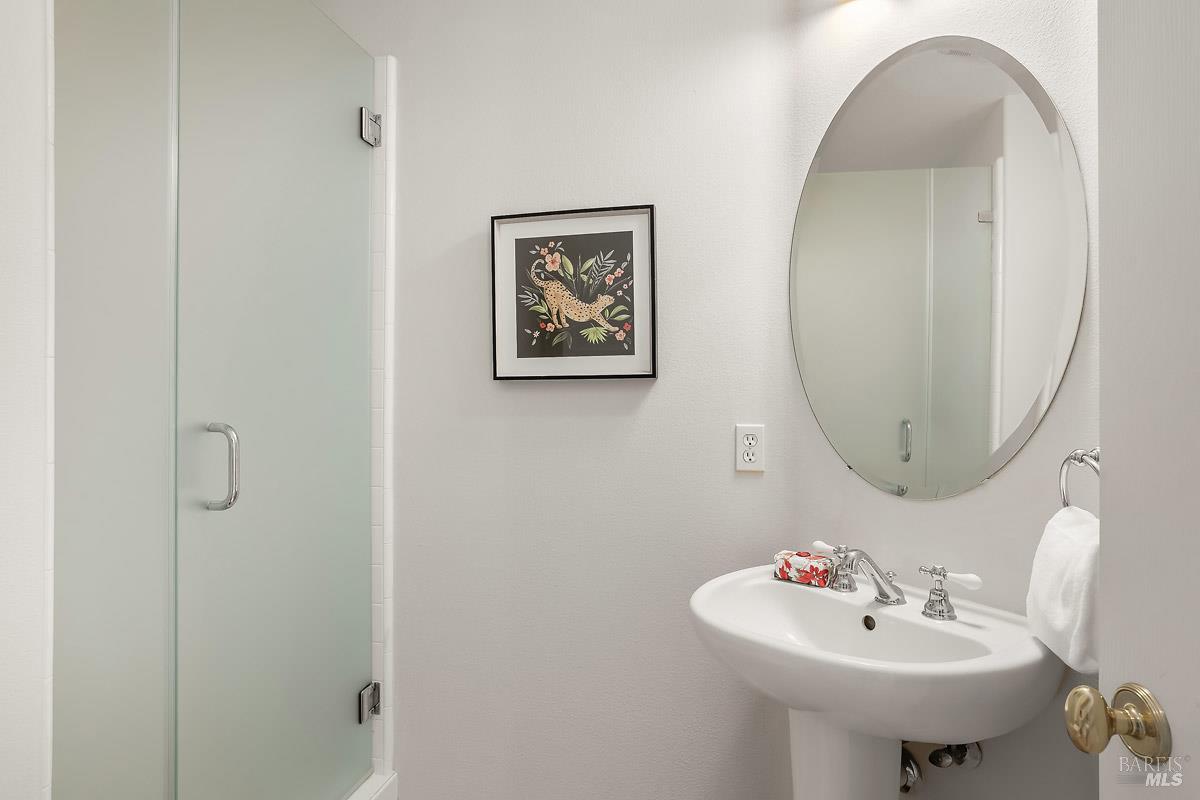 23 Greenham Court Novato CA 94949