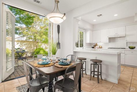23 Greenham Court Novato CA 94949