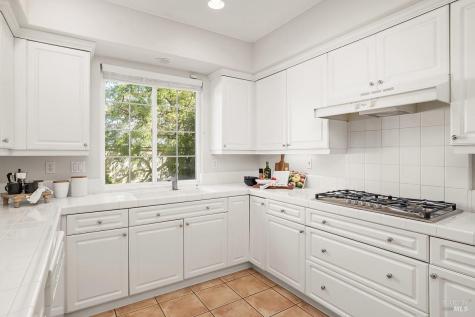 23 Greenham Court Novato CA 94949