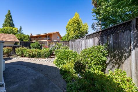 274 Beech Avenue Santa Rosa CA 95409