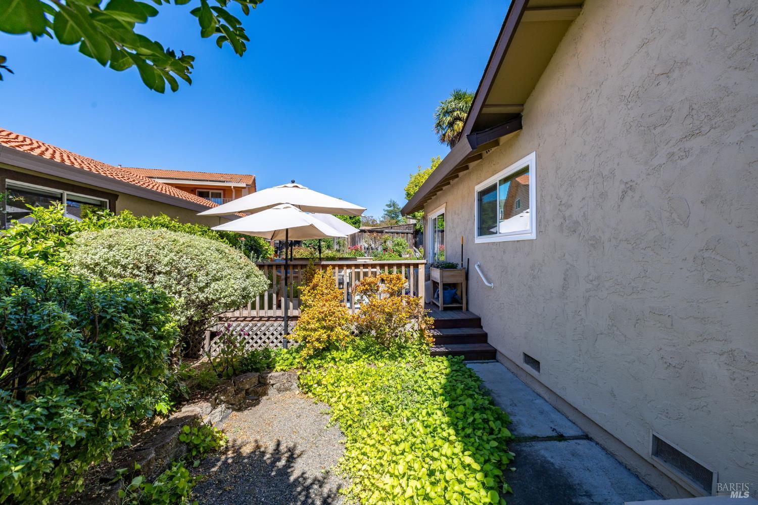274 Beech Avenue Santa Rosa CA 95409