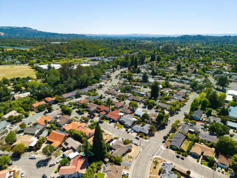 274 Beech Avenue Santa Rosa CA 95409