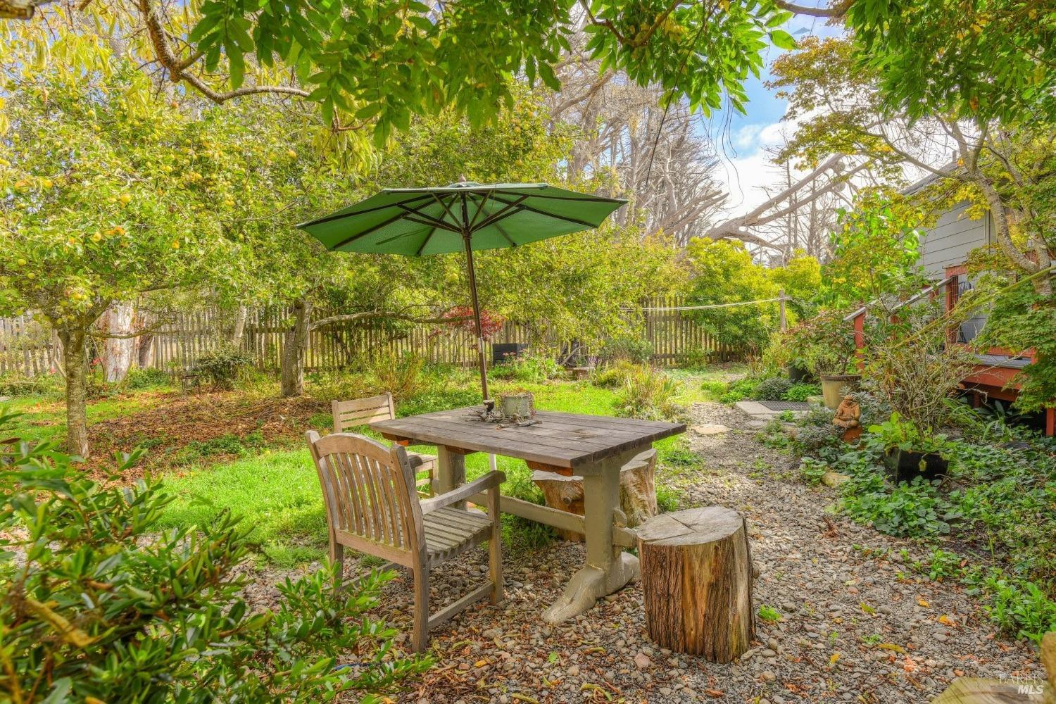 44120 Biaggi Road Manchester CA 95459