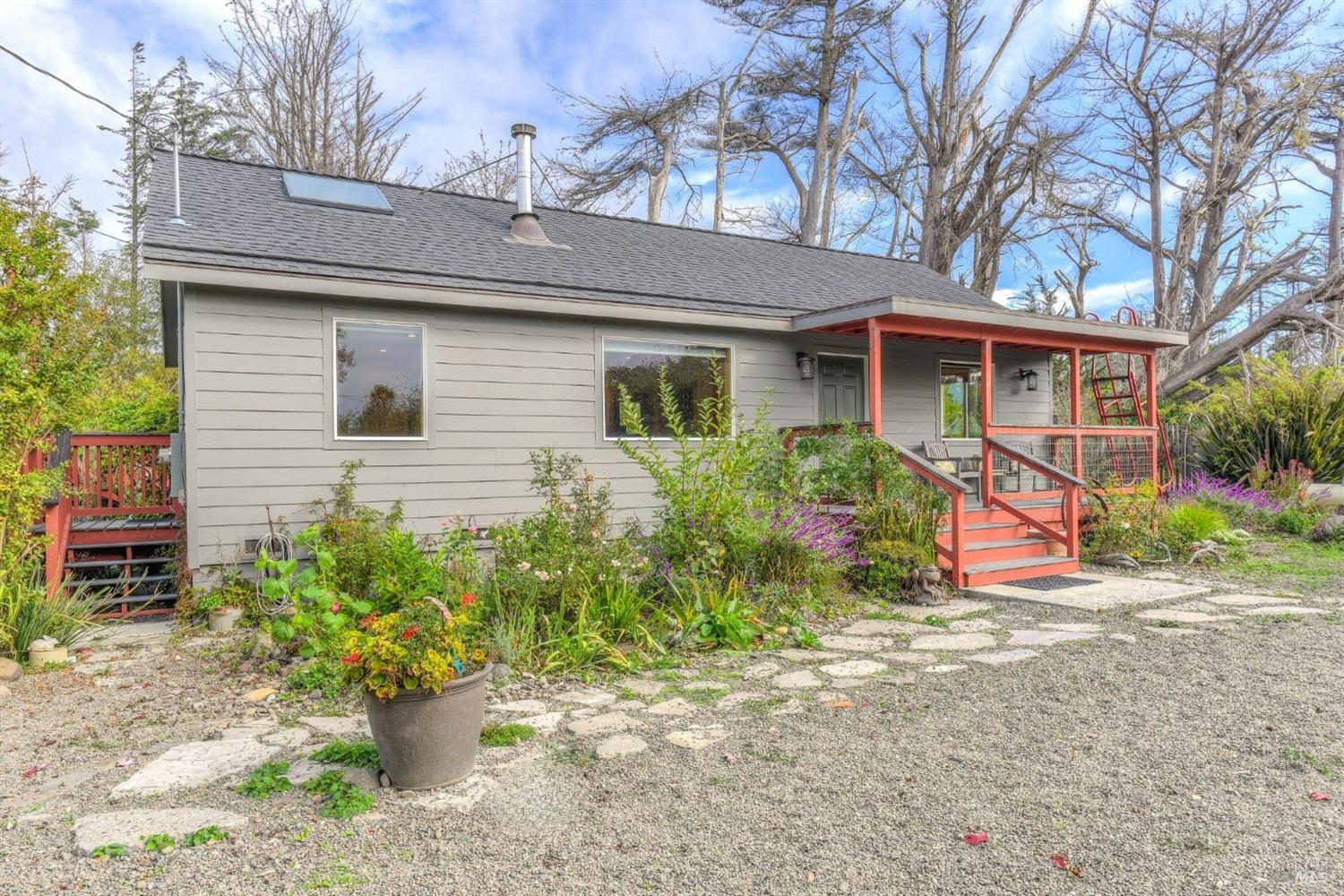 44120 Biaggi Road Manchester CA 95459