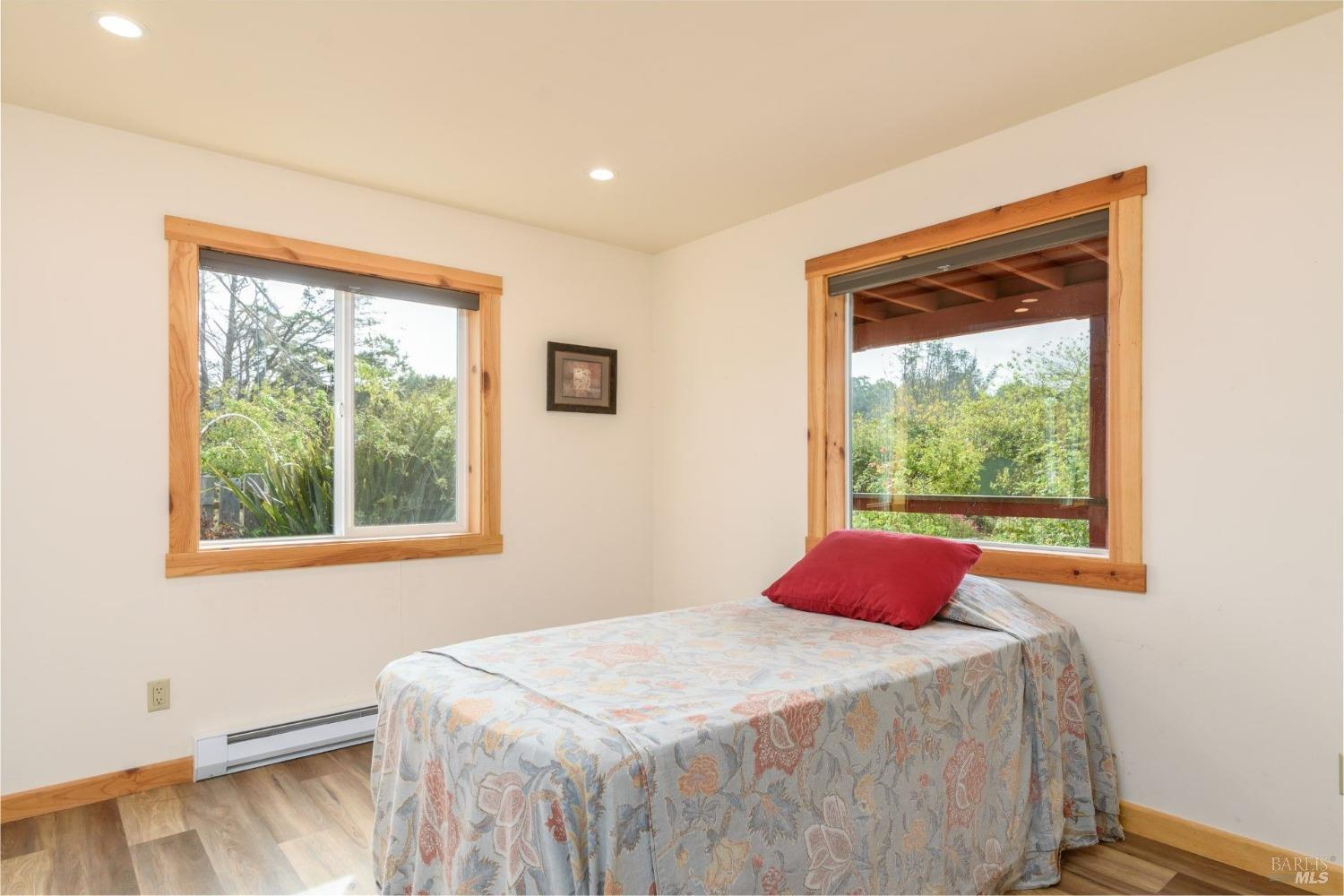 44120 Biaggi Road Manchester CA 95459