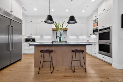 3722 Deauville Place Santa Rosa CA 95403