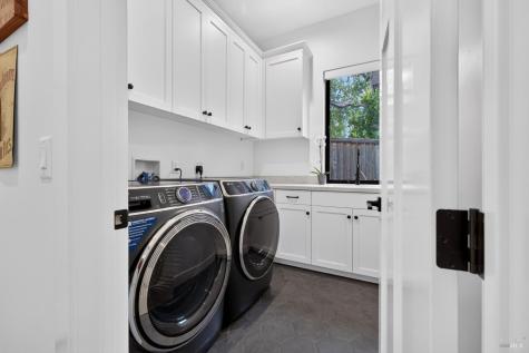 3722 Deauville Place Santa Rosa CA 95403