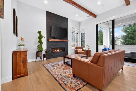 3722 Deauville Place Santa Rosa CA 95403