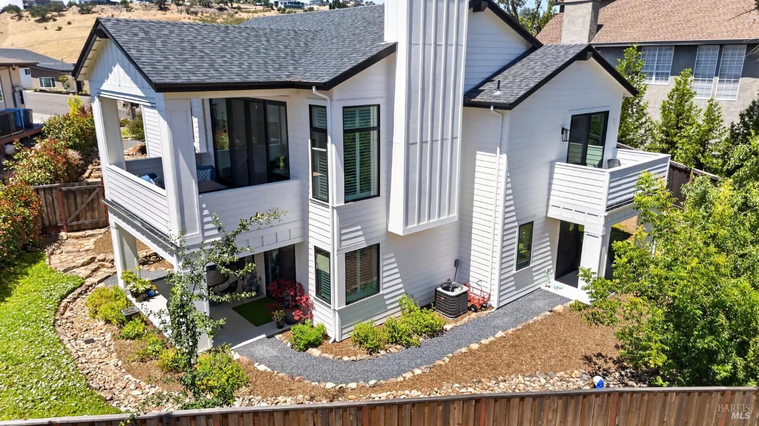 3722 Deauville Place Santa Rosa CA 95403