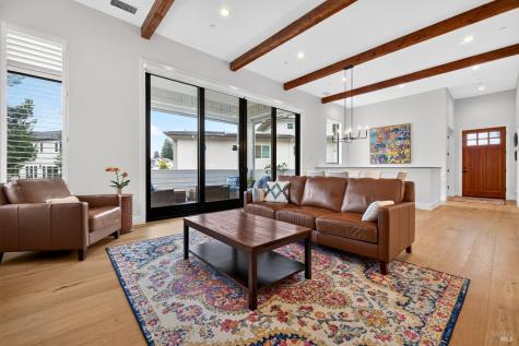 3722 Deauville Place Santa Rosa CA 95403